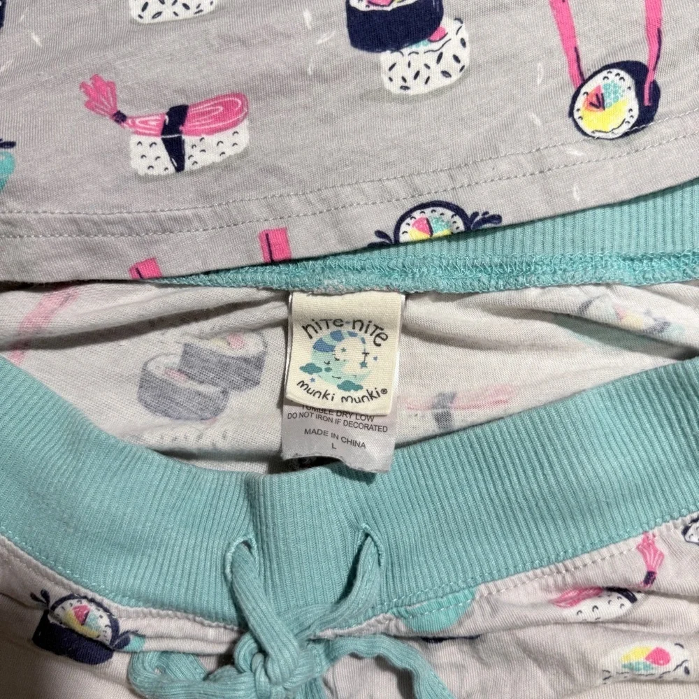 munki munki Women’s Sushi Print Novelty L/S Top and Shorts Pajama Set Size Large
